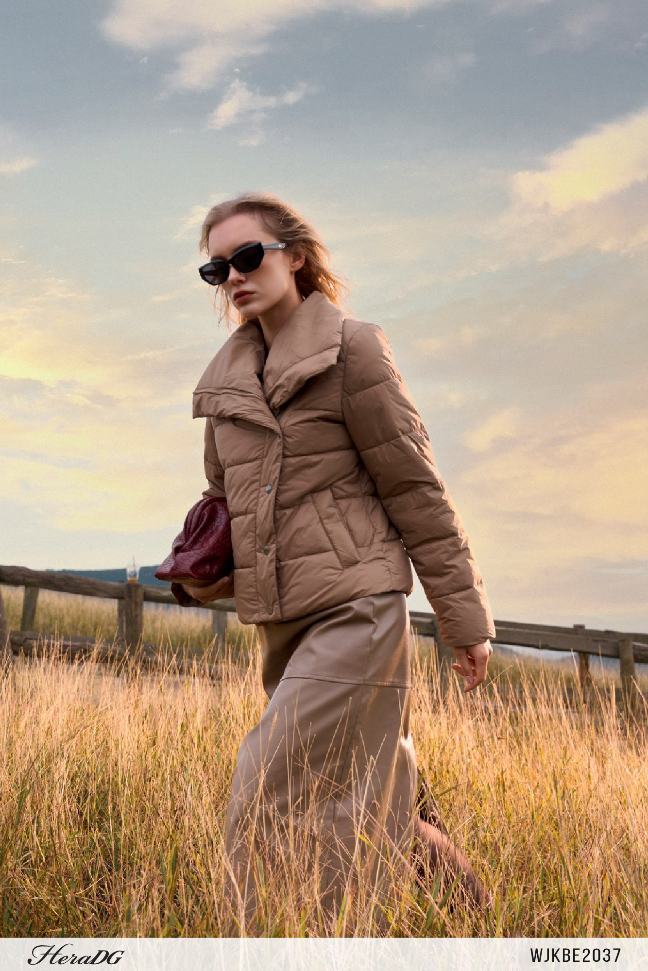 Ảnh của Áo phao 3 lớp dáng ngắn nẹp chéo